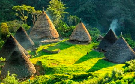 DESA TERINDAH DI INDONESIA: DESTINASI WISATA ALAM YANG MEMUKAU