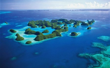 Rekomendasi Wisata Pulau Terindah di Indonesia yang Wajib Dikunjungi