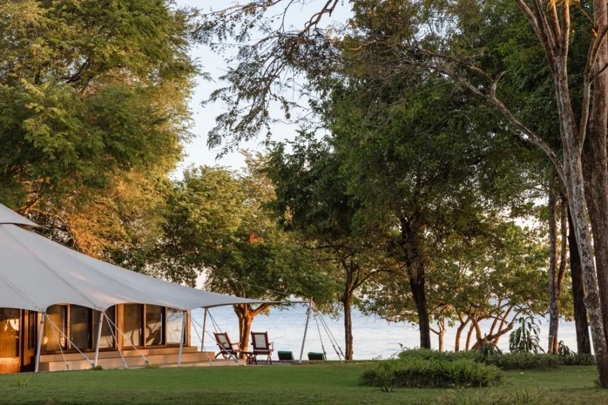 7 Rekomendasi Resort Mewah Tepi Pantai di Indonesia, Liburan Serasa di Surga!