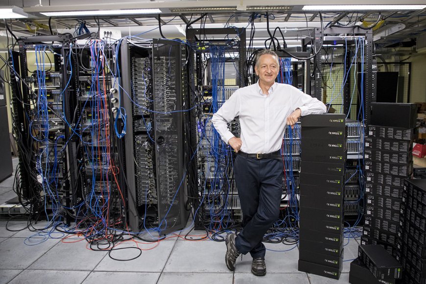 Biografi Geoffrey Hinton: Pelopor Deep Learning dan Relevansinya dalam Ekosistem Informasi Digital
